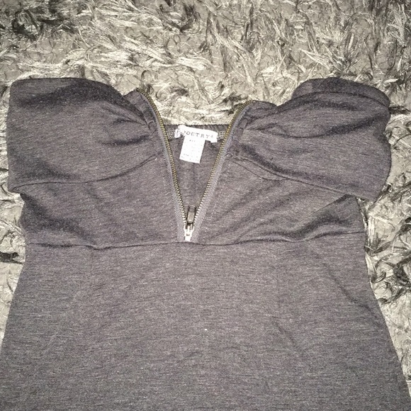 Halter dress - Picture 2 of 5